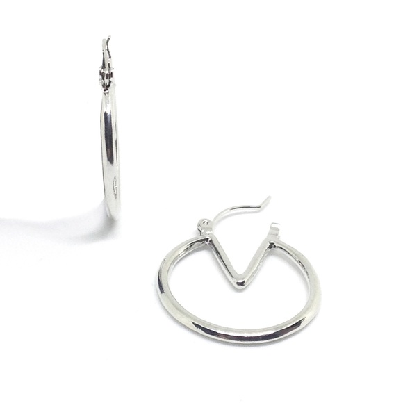 Earrings Hoop V Silver - Picture 2 of 4